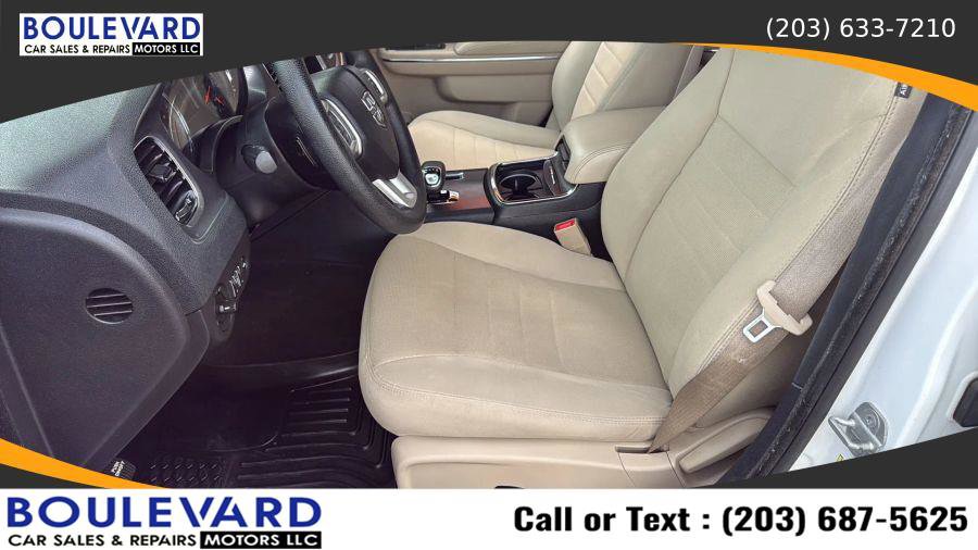 Used 2013 Dodge Charger SE w/ Sport Appearance Group image 25