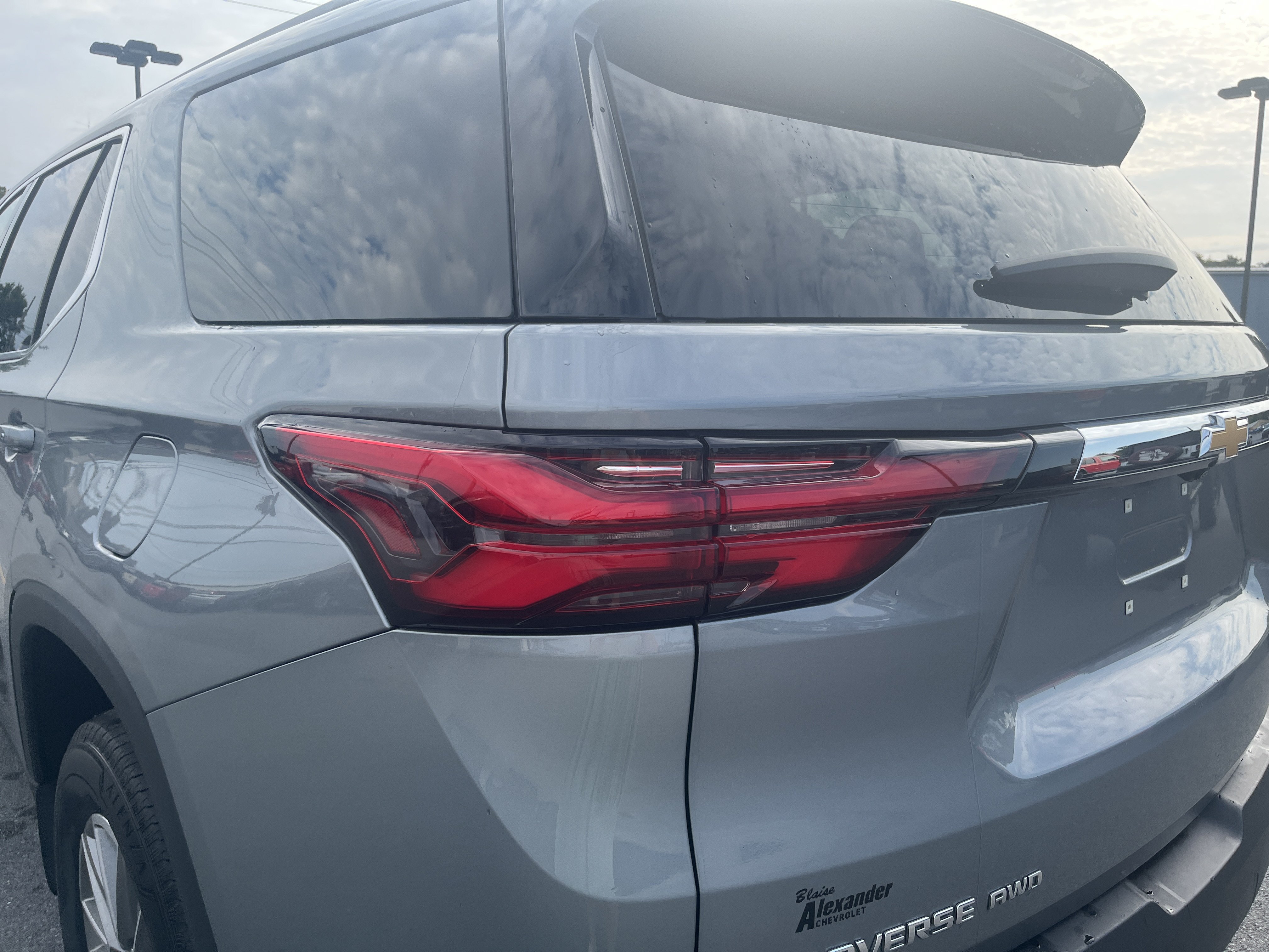 Used 2023 Chevrolet Traverse LT w/ LPO, Floor Liner Package AWD/4WD image 16