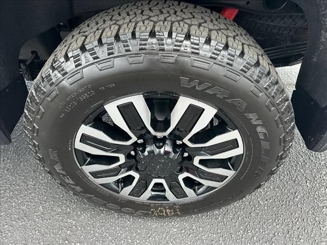 New 2026 GMC Sierra 2500 Denali Ultimate AWD/4WD image 17