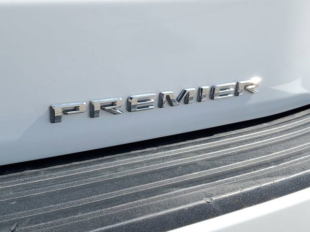 Used 2024 Chevrolet Suburban Premier AWD/4WD image 9