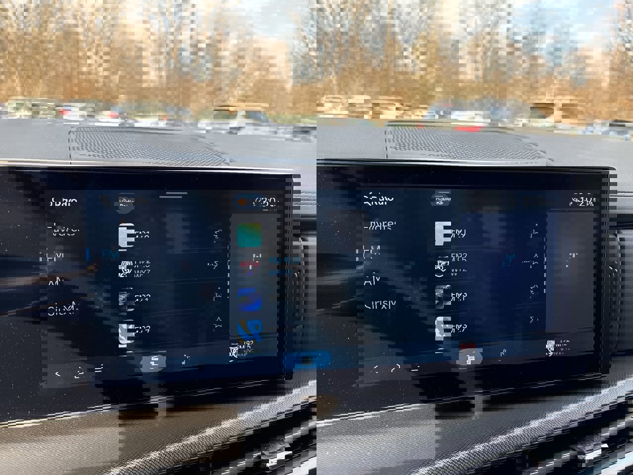 Certified 2025 Hyundai Santa Fe SEL image 17