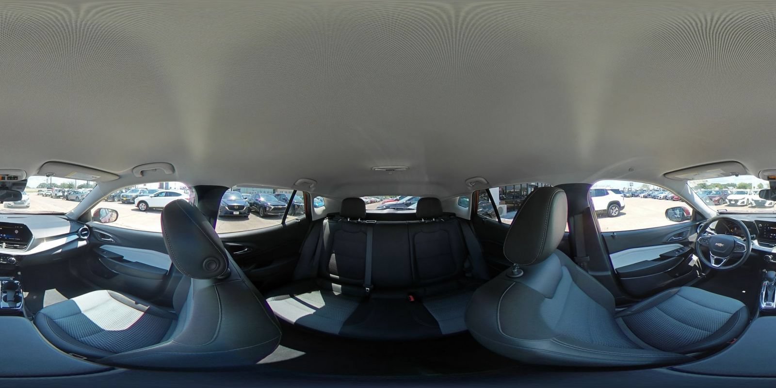 Used 2025 Chevrolet Trax LT w/ LT Convenience Package FWD image 39
