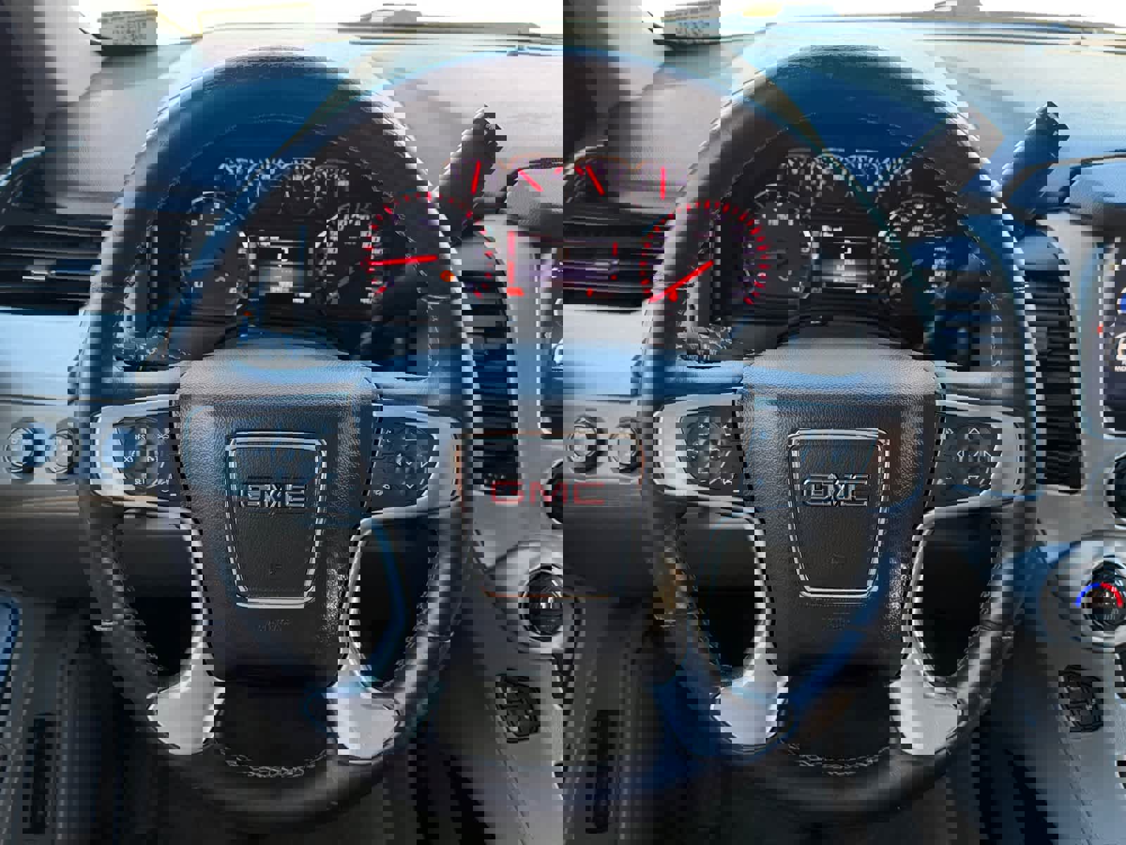 Used 2015 GMC Yukon SLT w/ Open Road Package image 16