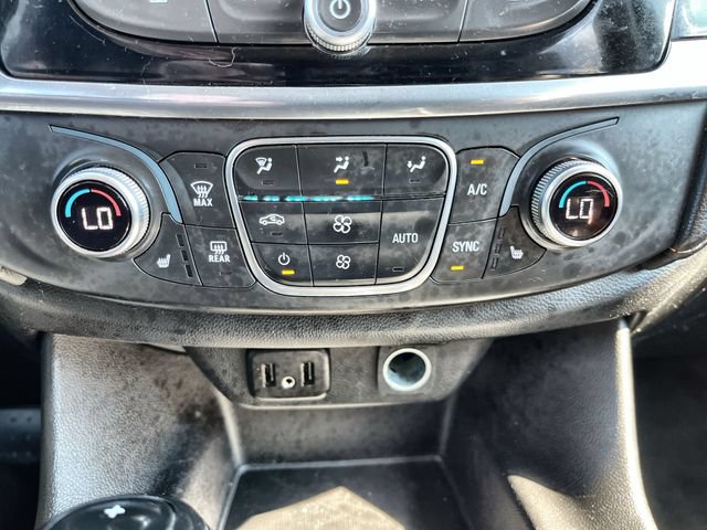Used 2019 Chevrolet Traverse LT AWD/4WD image 18