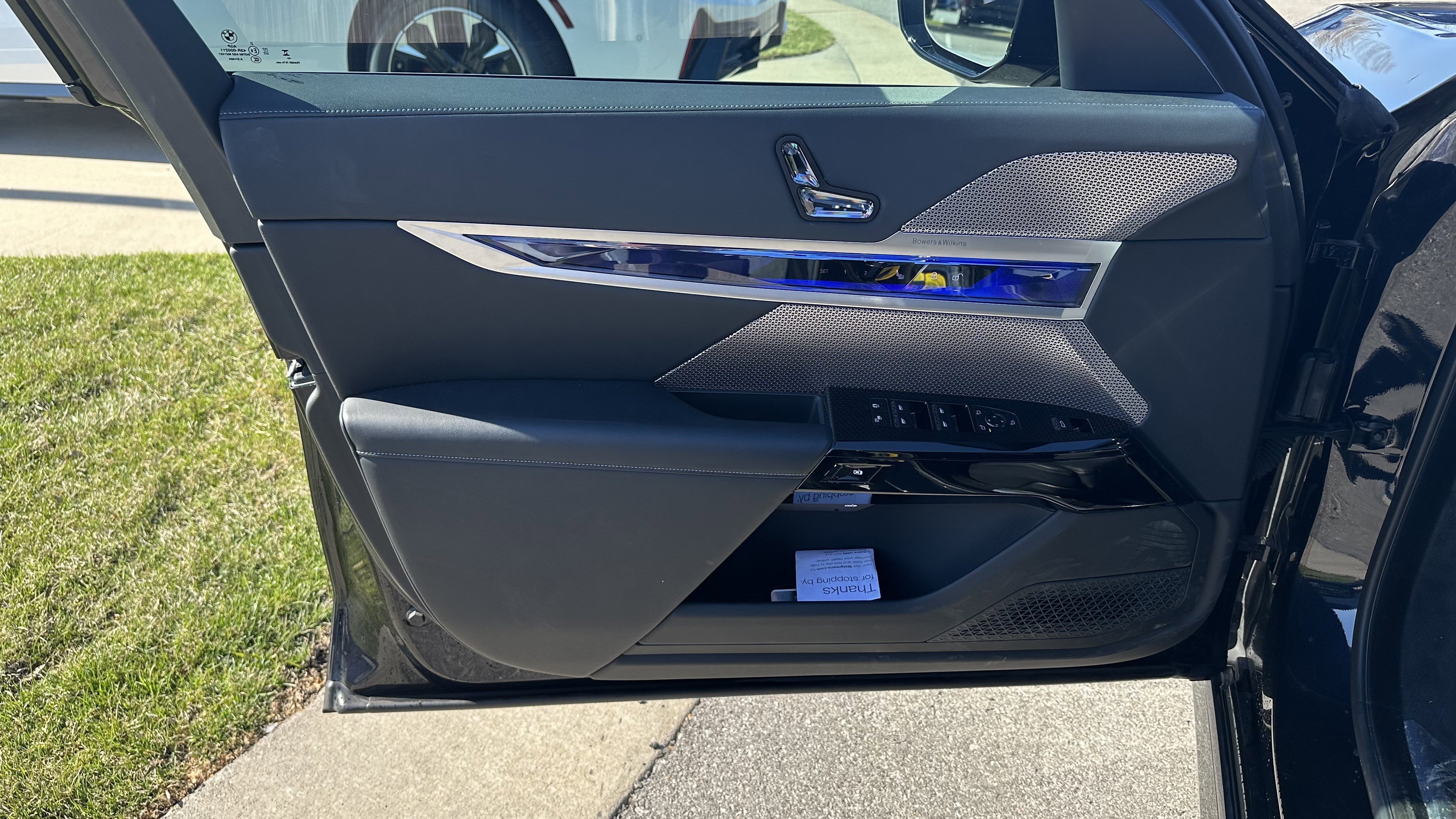 Used 2024 BMW i7 xDrive60 image 16