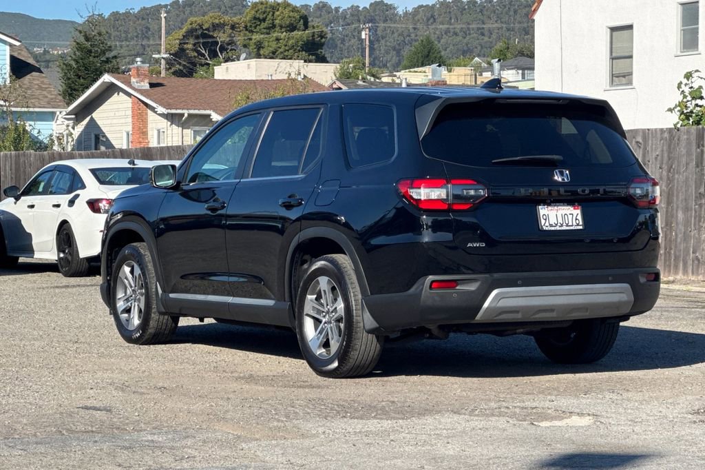Used 2024 Honda Pilot EX-L image 6