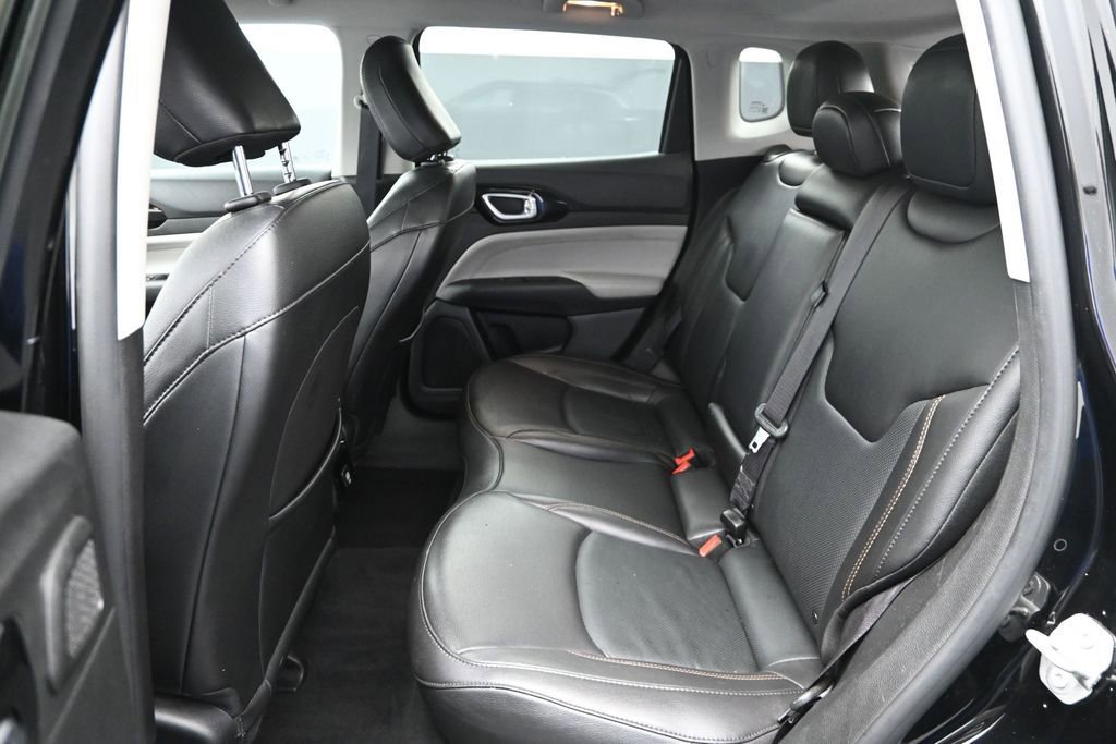 Used 2022 Jeep Compass Limited w/ Sun and Sound Group AWD/4WD image 12