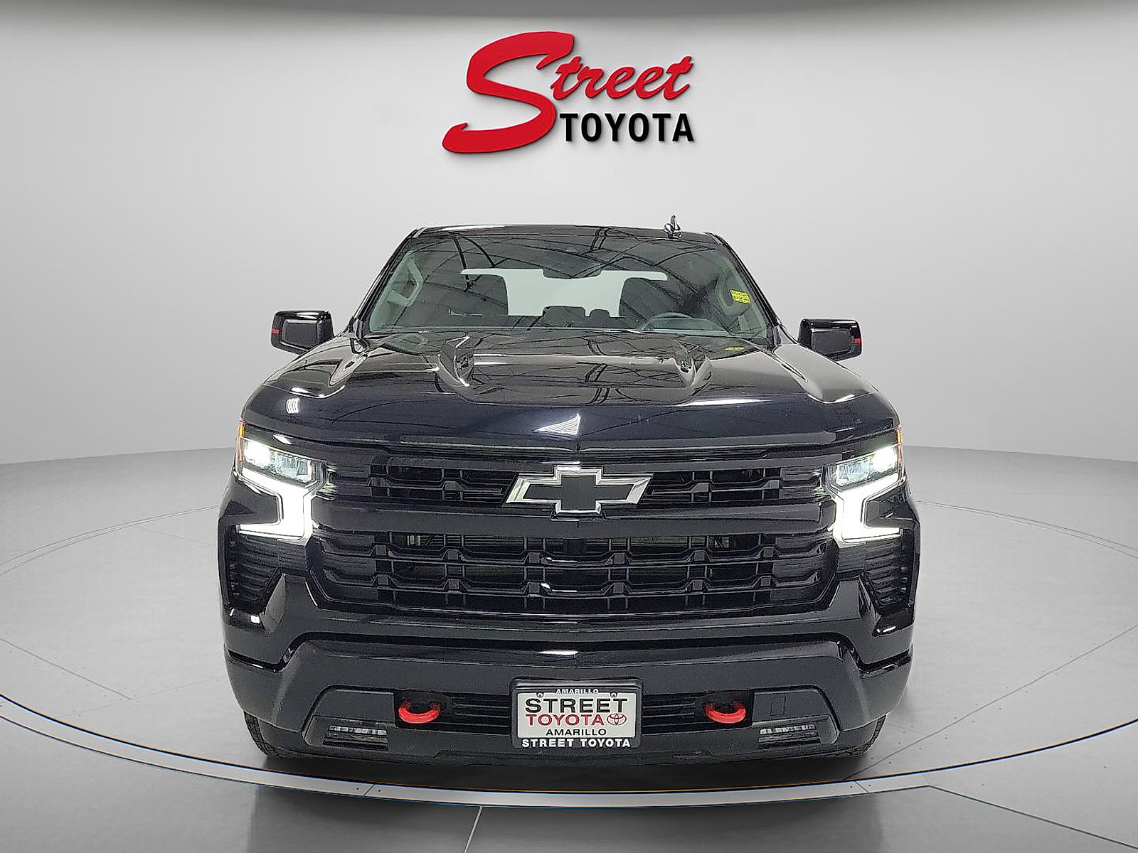 Used 2026 Chevrolet Silverado 1500 RST w/ Redline Edition AWD/4WD image 6