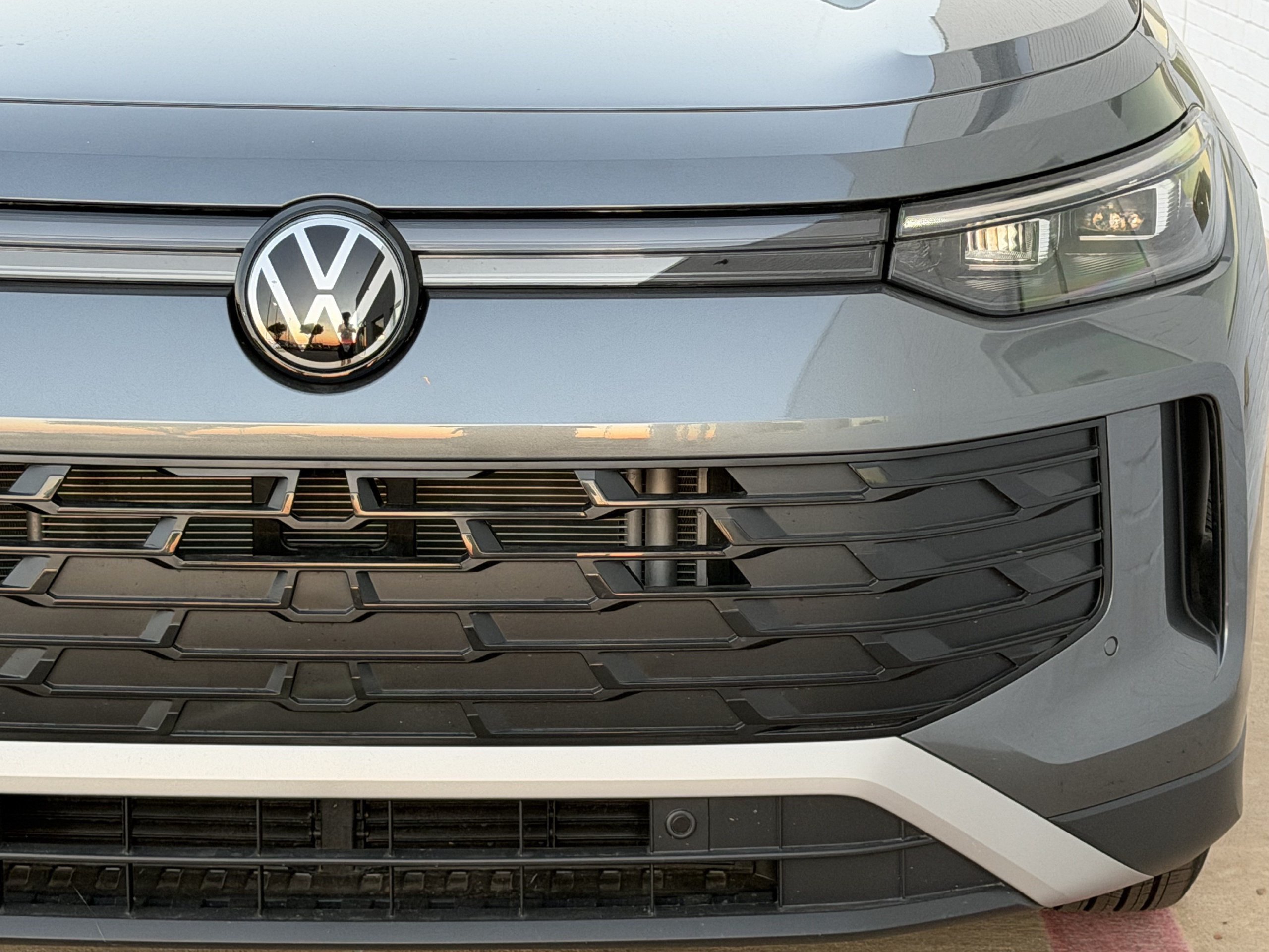 New 2026 Volkswagen Tiguan S FWD image 10