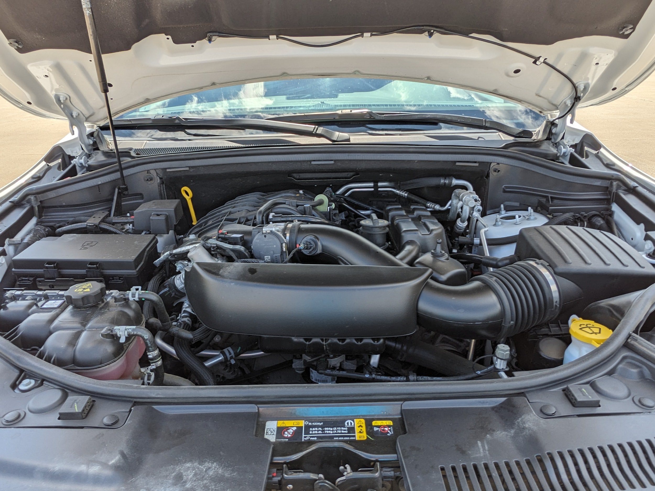 Used 2025 Dodge Durango GT AWD/4WD image 13