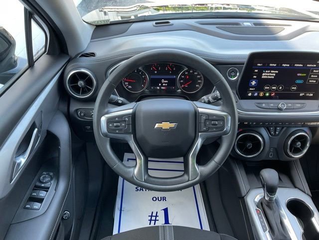 Certified 2024 Chevrolet Blazer LT w/ Convenience Package FWD image 19