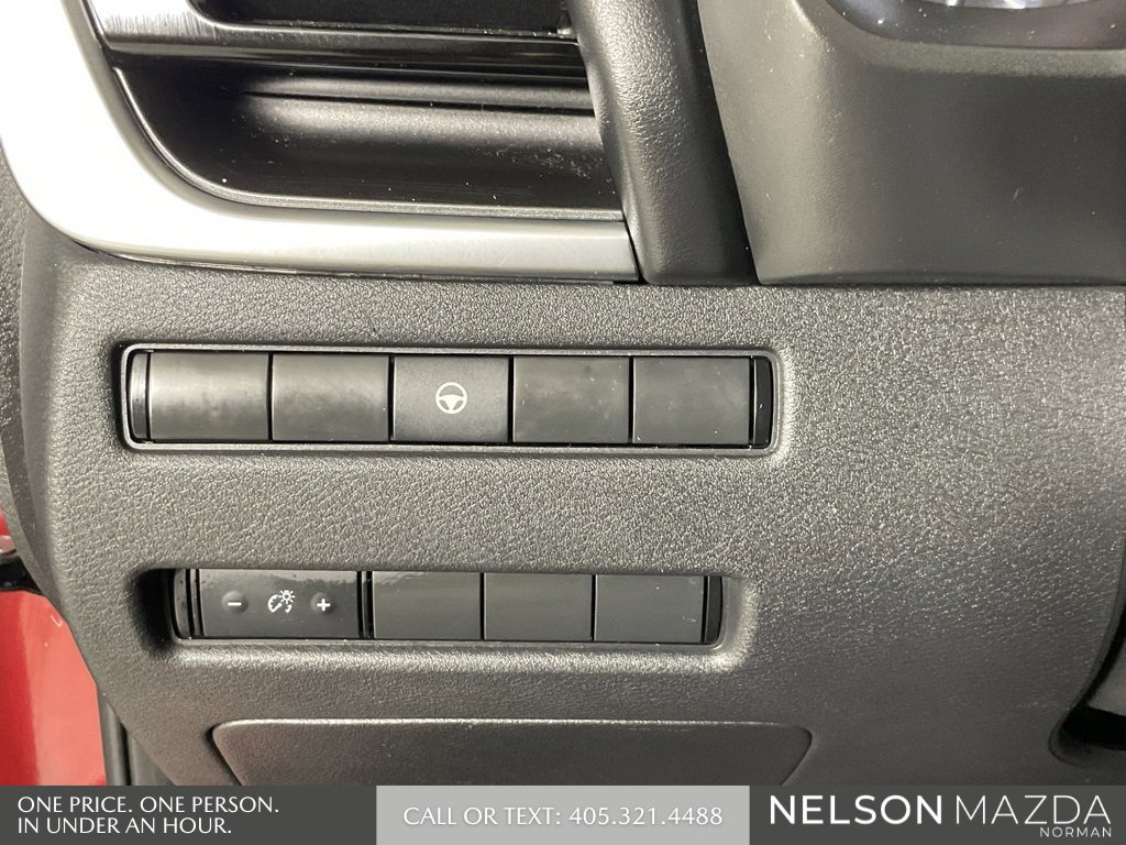 Used 2021 Nissan Rogue SV image 40