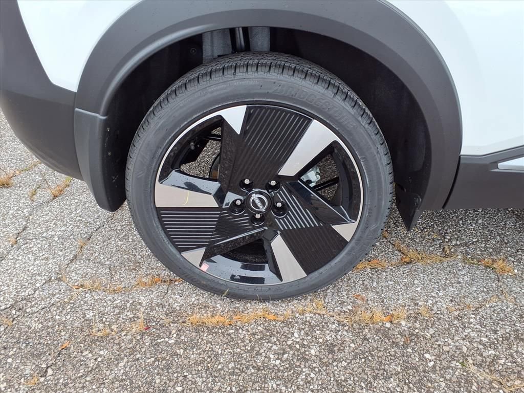 New 2026 Nissan Kicks SR w/ SR Premium Package image 12