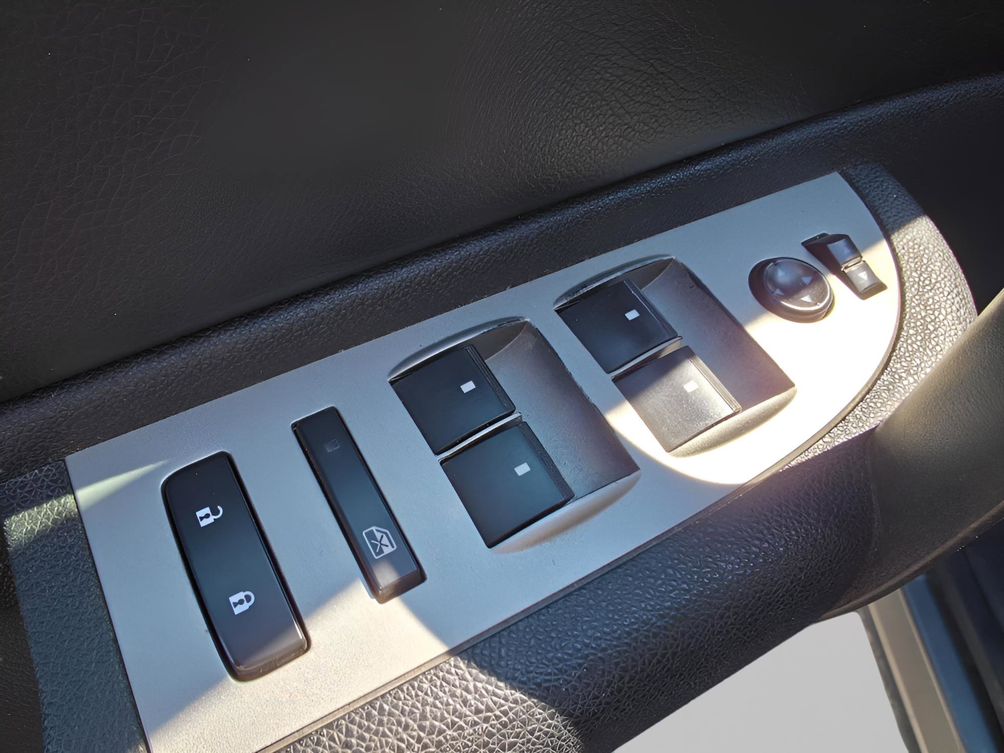 Used 2009 GMC Sierra 1500 SLE w/ Convenience Package image 17