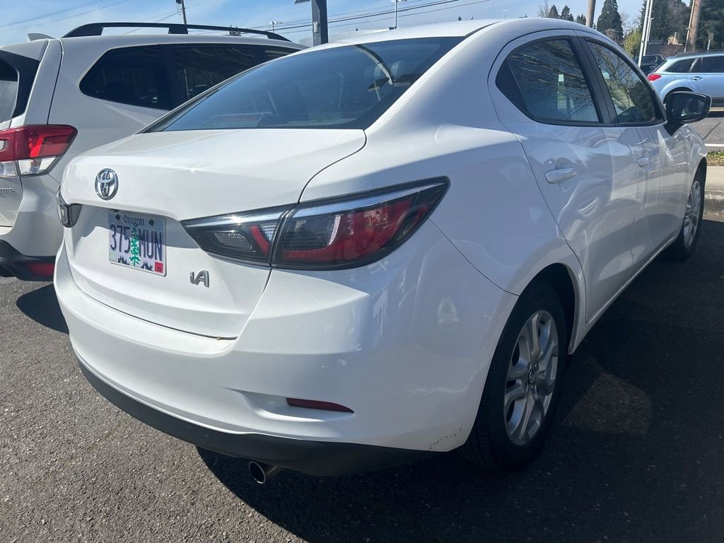 Used 2018 Toyota Yaris iA image 4