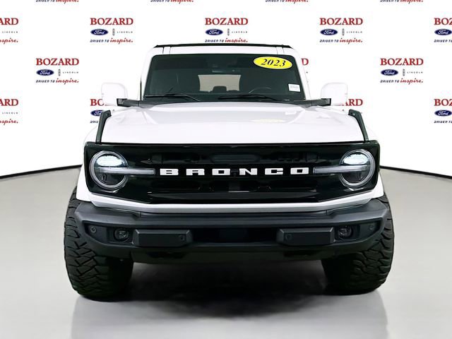 Used 2023 Ford Bronco Outer Banks AWD/4WD image 2
