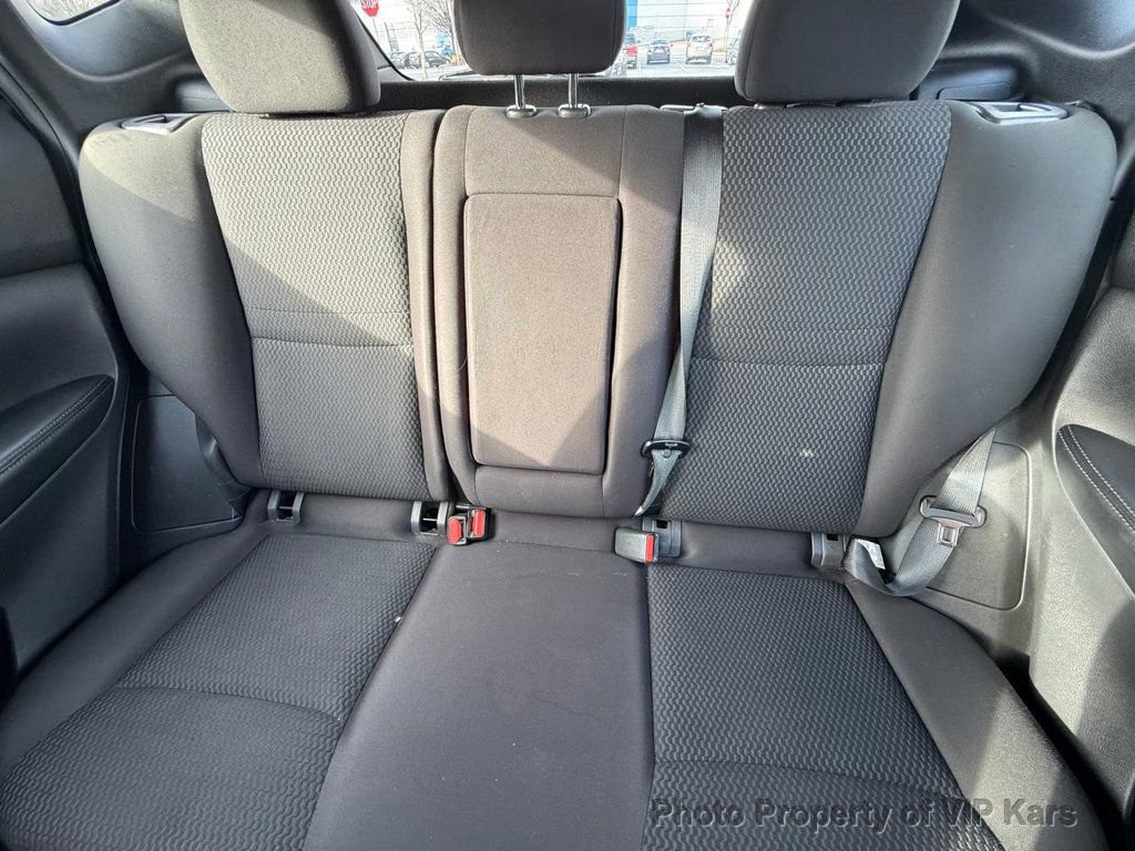 Used 2019 Nissan Rogue Sport S image 16