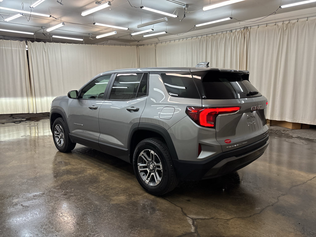 Used 2026 GMC Terrain Elevation AWD/4WD image 10