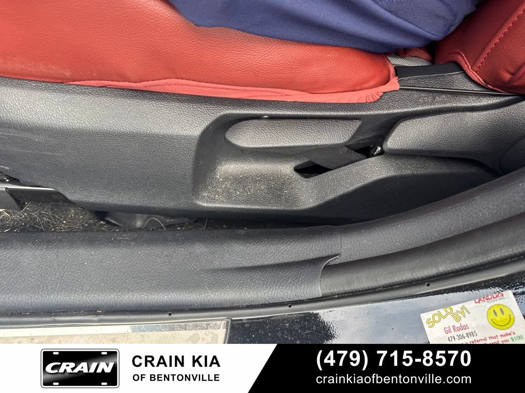 Used 2025 Toyota Camry LE FWD image 17