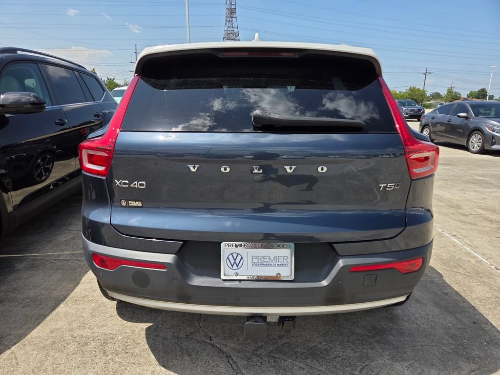 Used 2021 Volvo XC40 T5 Momentum w/ Premium Package AWD/4WD image 6