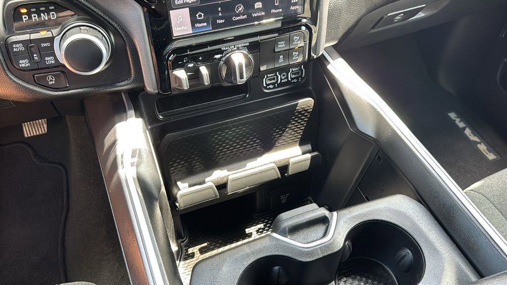 Used 2023 RAM 1500 Big Horn image 24