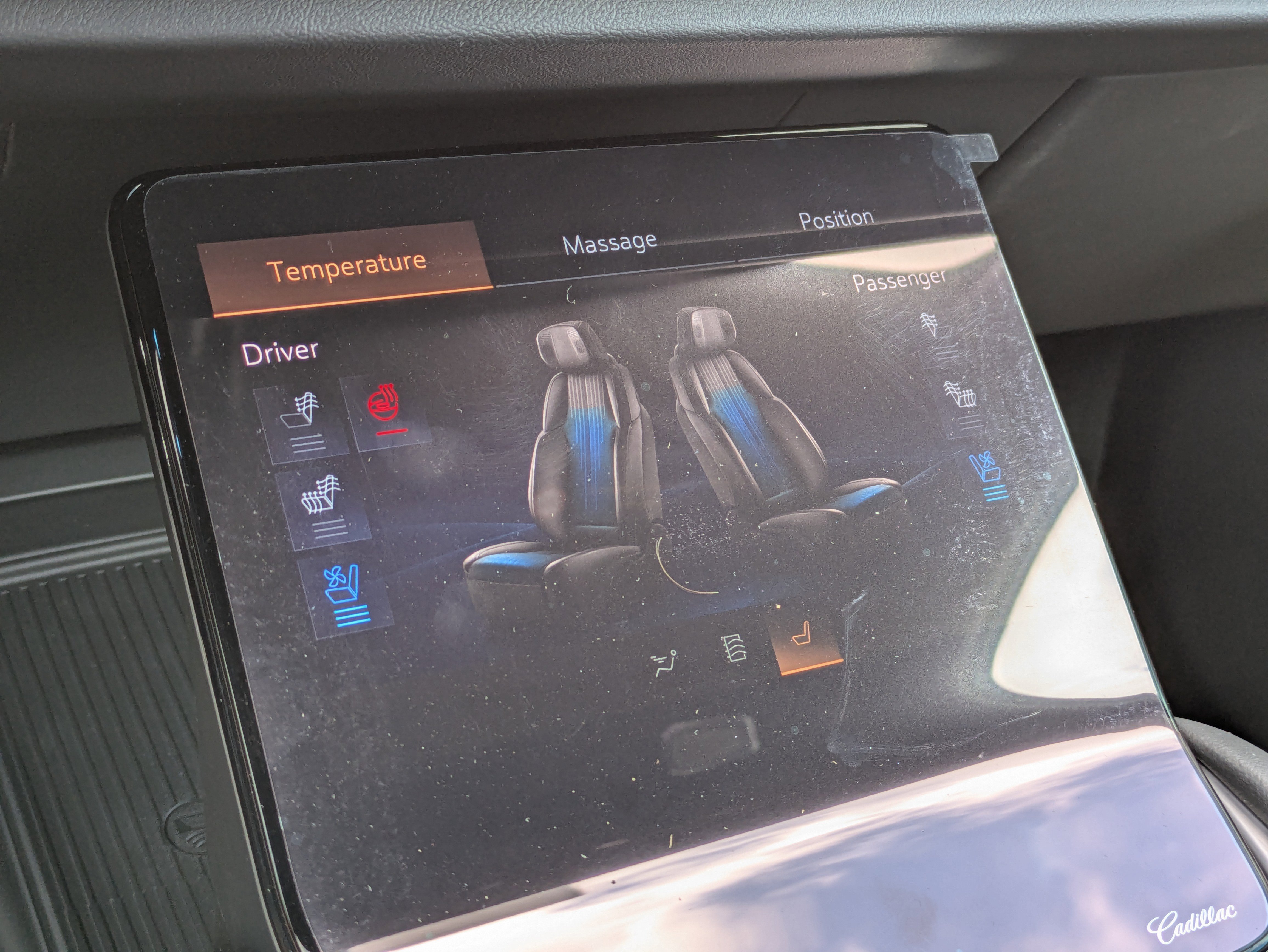 New 2026 Cadillac Vistiq Luxury w/ LPO, Floor Liner Package image 15