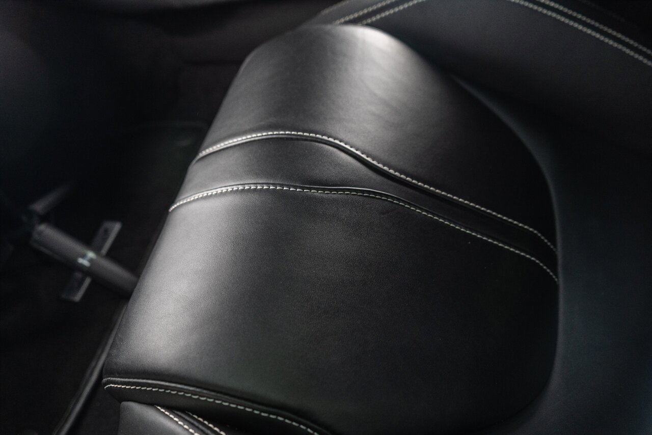 Used 2019 McLaren 570S Coupe RWD image 28