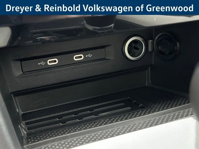 New 2026 Volkswagen Taos SE image 21