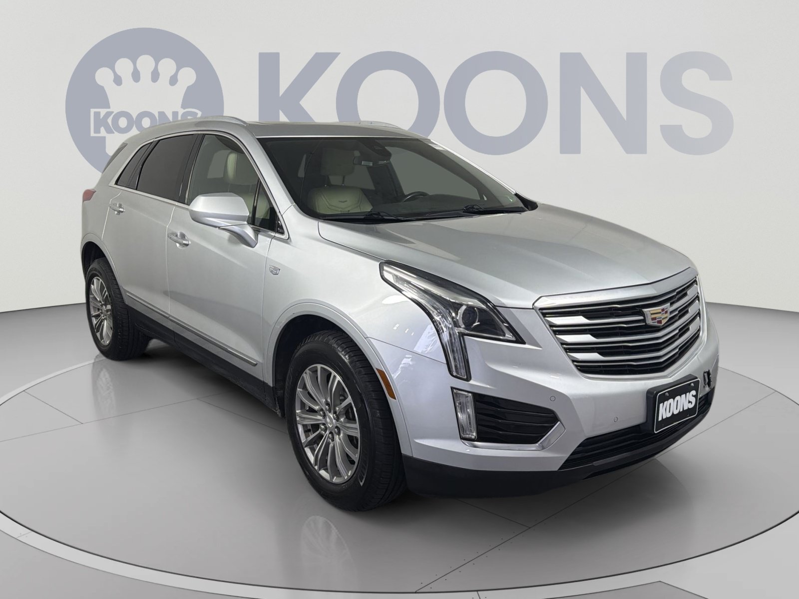 Used 2018 Cadillac XT5 Luxury w/ Driver Awareness Package AWD/4WD image 10