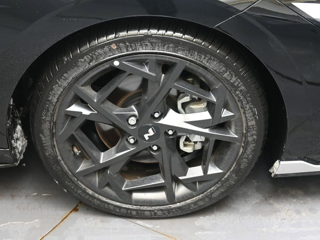 Certified 2025 Hyundai Elantra N Line image 10