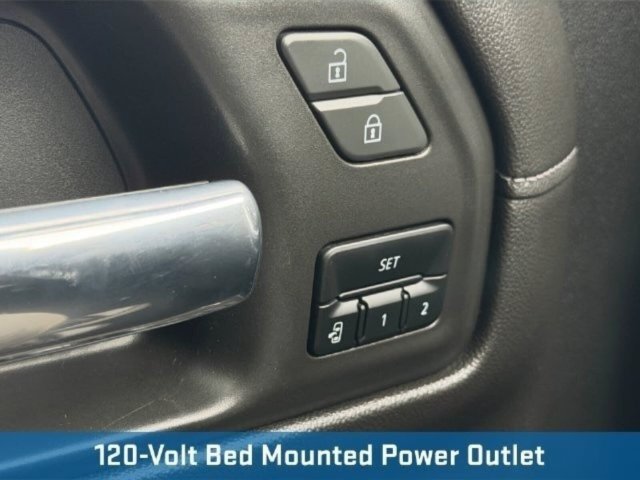 Used 2020 Chevrolet Silverado 1500 High Country w/ Technology Package AWD/4WD image 20