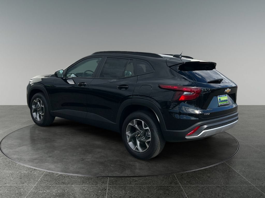New 2026 Chevrolet Trax LT w/ LT Convenience Package FWD image 7