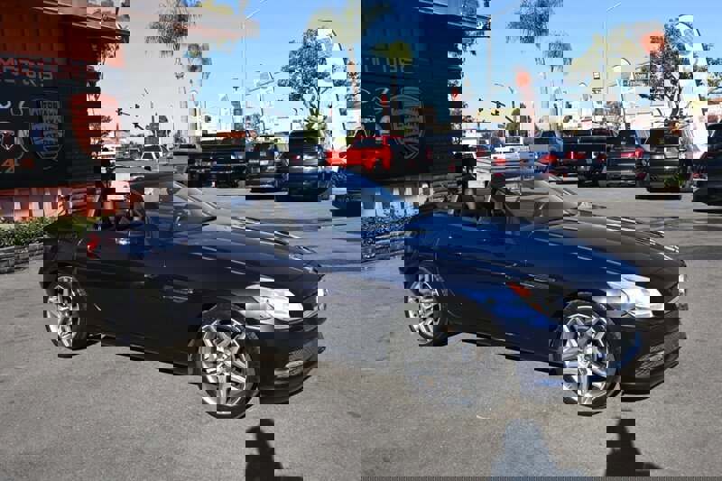 Used 2015 Mercedes-Benz SLK 250 image 21