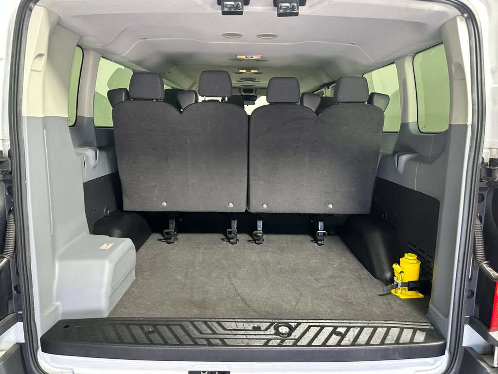 Used 2017 Ford Transit 350 XLT RWD image 6