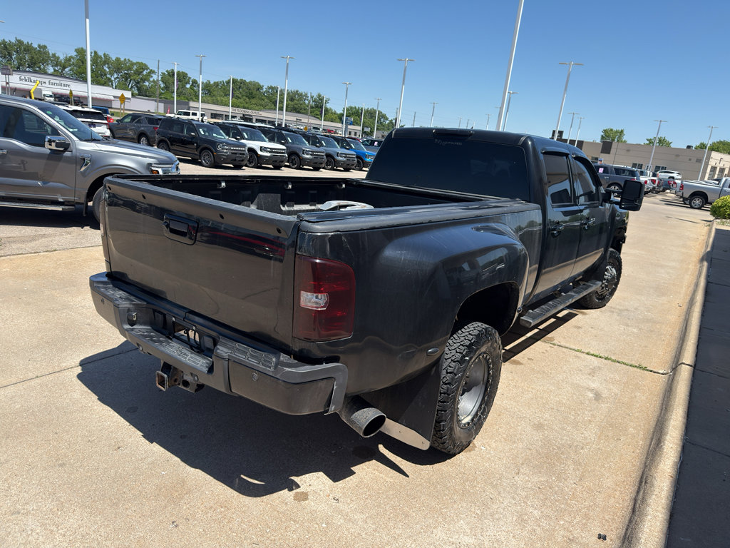 Used 2012 Chevrolet Silverado 3500 LT w/ Interior Plus Package AWD/4WD image 5