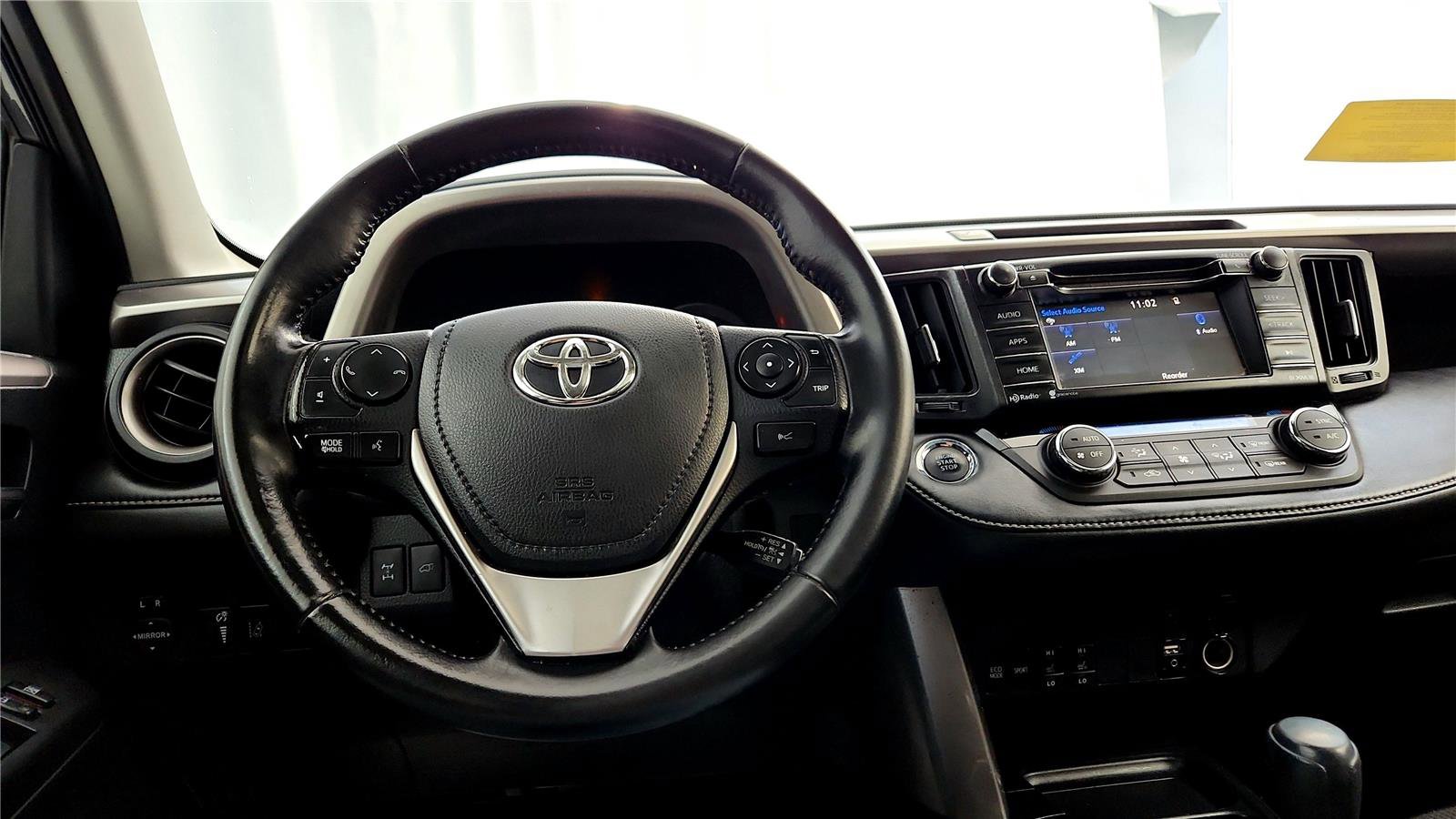 Used 2018 Toyota RAV4 XLE image 28