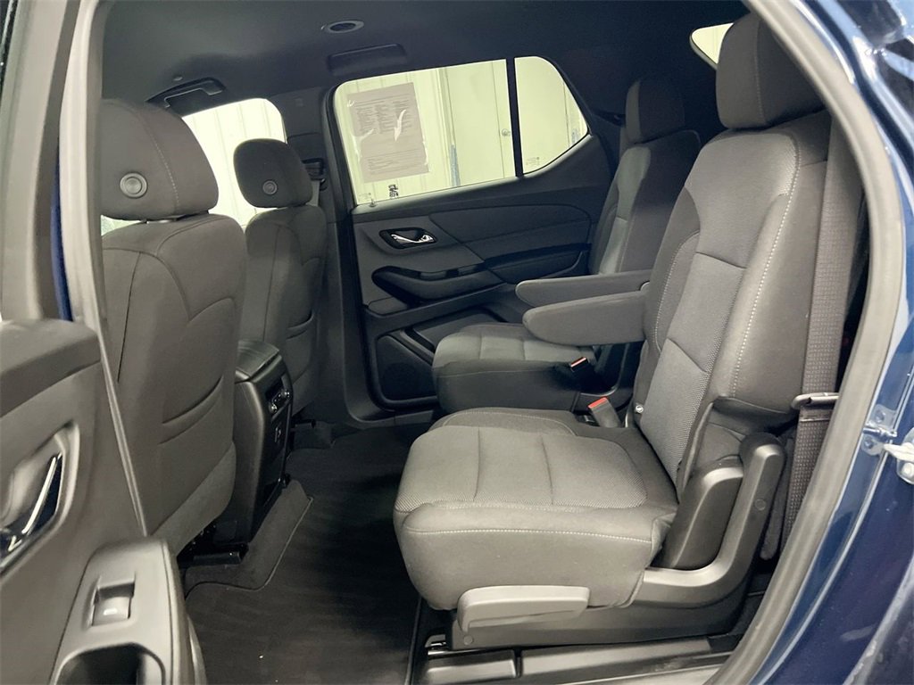 Used 2023 Chevrolet Traverse LT image 22