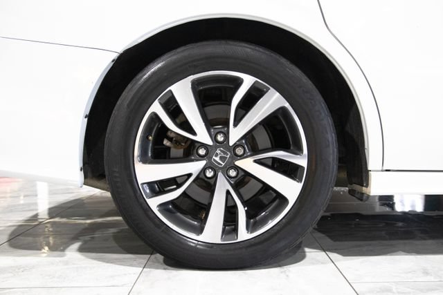 Used 2023 Honda Odyssey Touring image 30