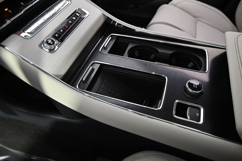 New 2026 Lincoln Aviator Reserve image 32