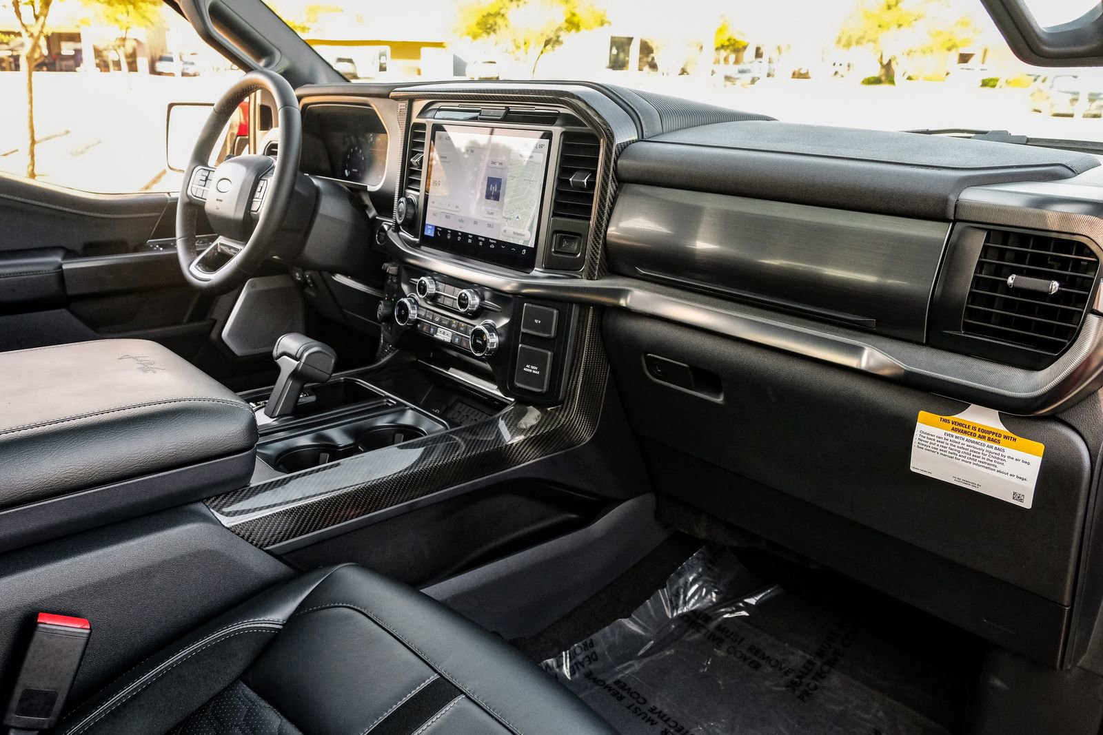 Used 2025 Ford F150 Lariat w/ Equipment Group 502A High image 11