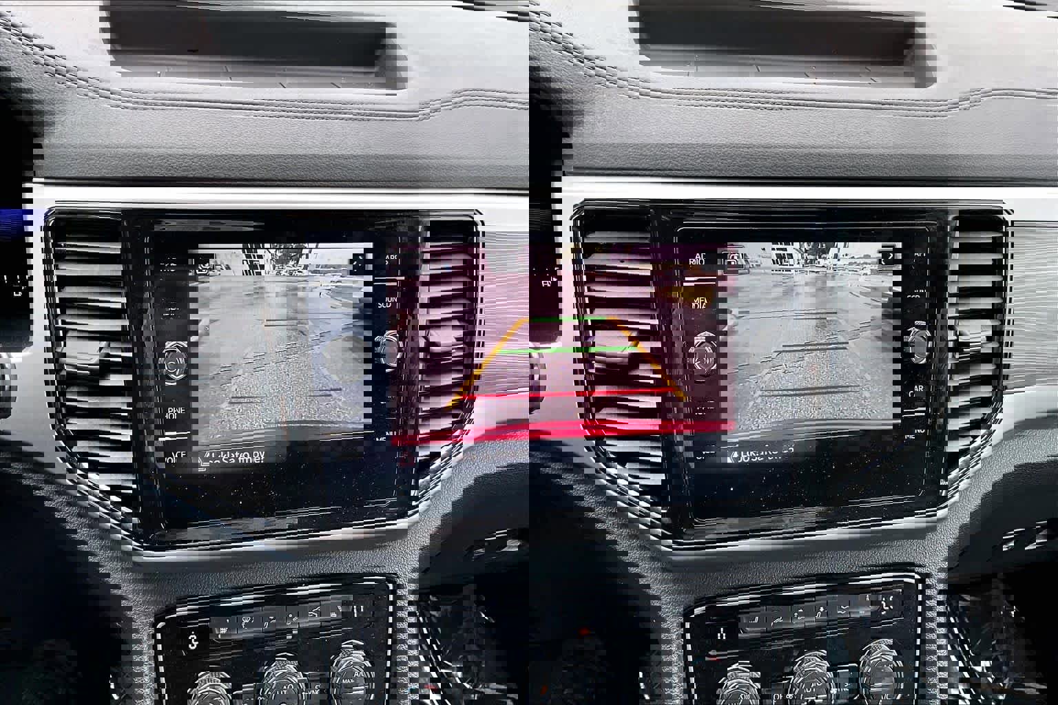 Certified 2022 Volkswagen Atlas Cross Sport SE w/ Black Wheel Package image 26