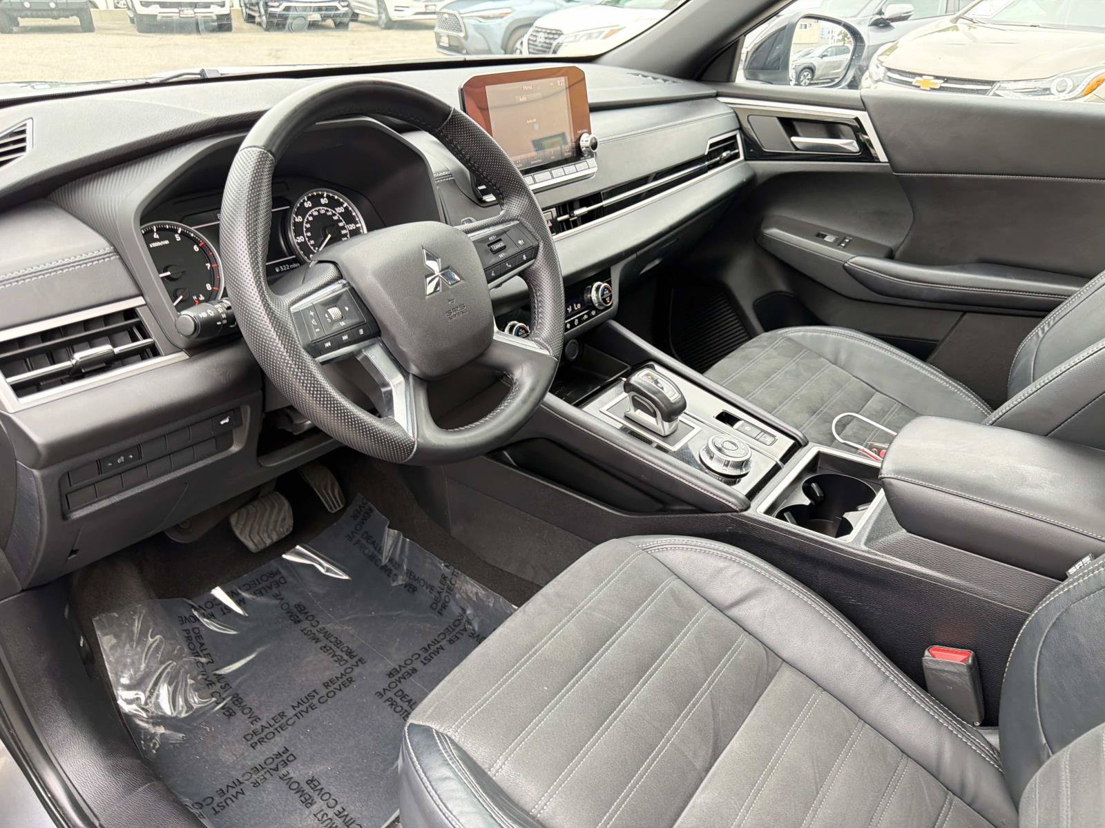 Used 2022 Mitsubishi Outlander SE AWD/4WD image 14