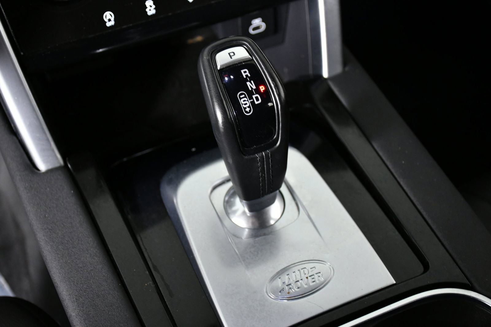 Used 2023 Land Rover Discovery Sport S image 12