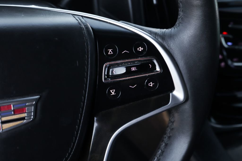 Used 2017 Cadillac Escalade ESV Platinum image 27