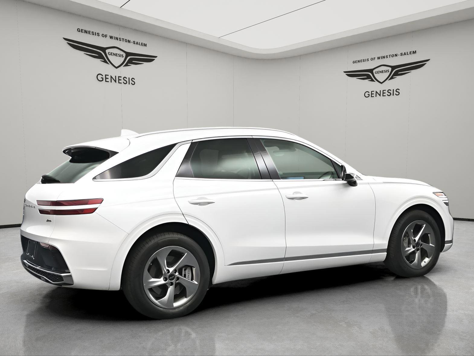 Used 2026 Genesis GV70 2.5T image 4