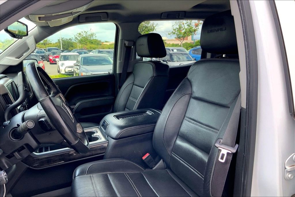 Used 2016 GMC Sierra 1500 Denali w/ Enhanced Driver Alert Package AWD/4WD image 21