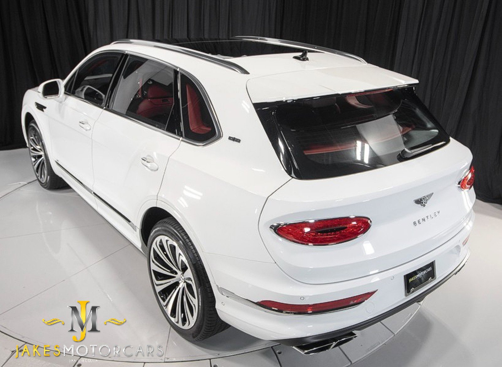 Used 2022 Bentley Bentayga image 7