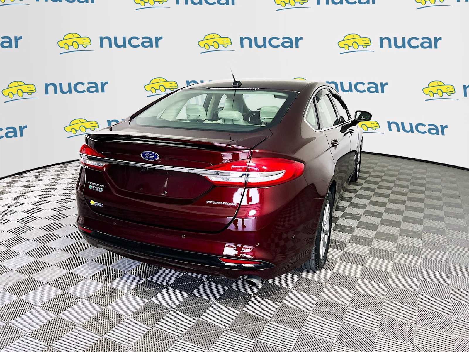 Used 2018 Ford Fusion Energi Titanium FWD image 7