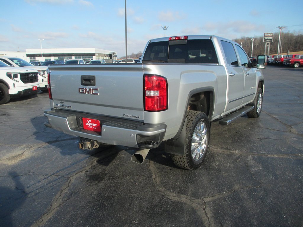 Used 2019 GMC Sierra 2500 Denali w/ Duramax Plus Package image 3
