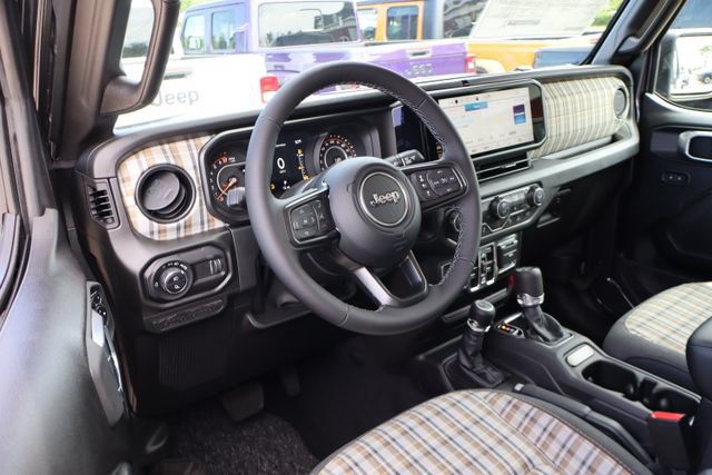 New 2026 Jeep Gladiator Sport AWD/4WD image 18